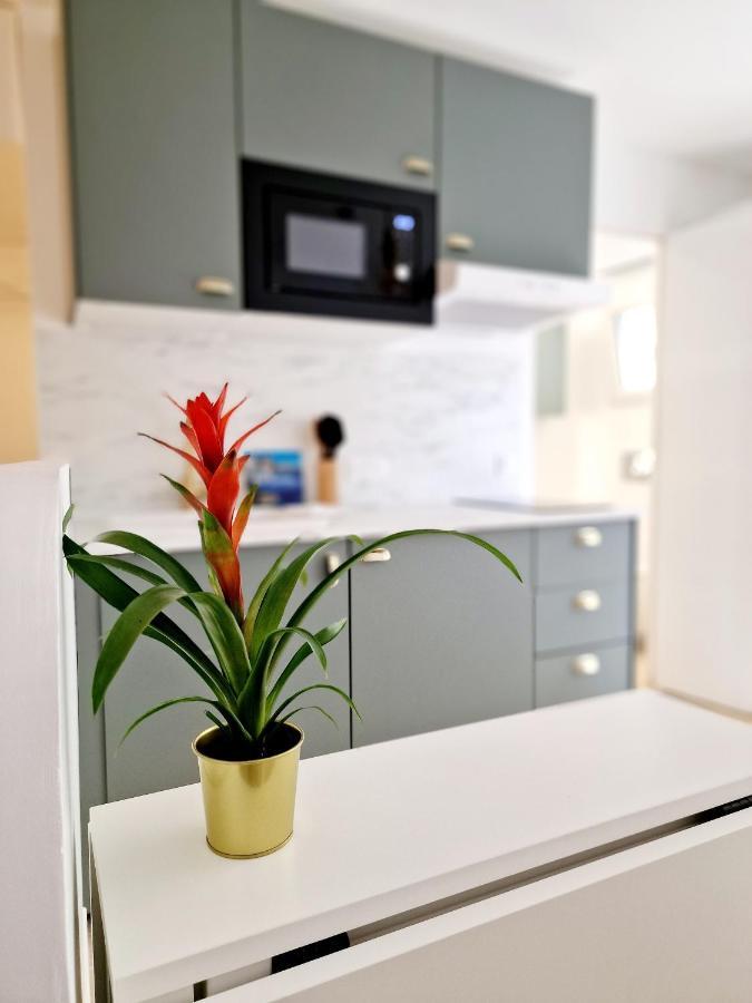 Au Bas Des Cretes En Bas De A Proche De La Et De Marseille Apartment *